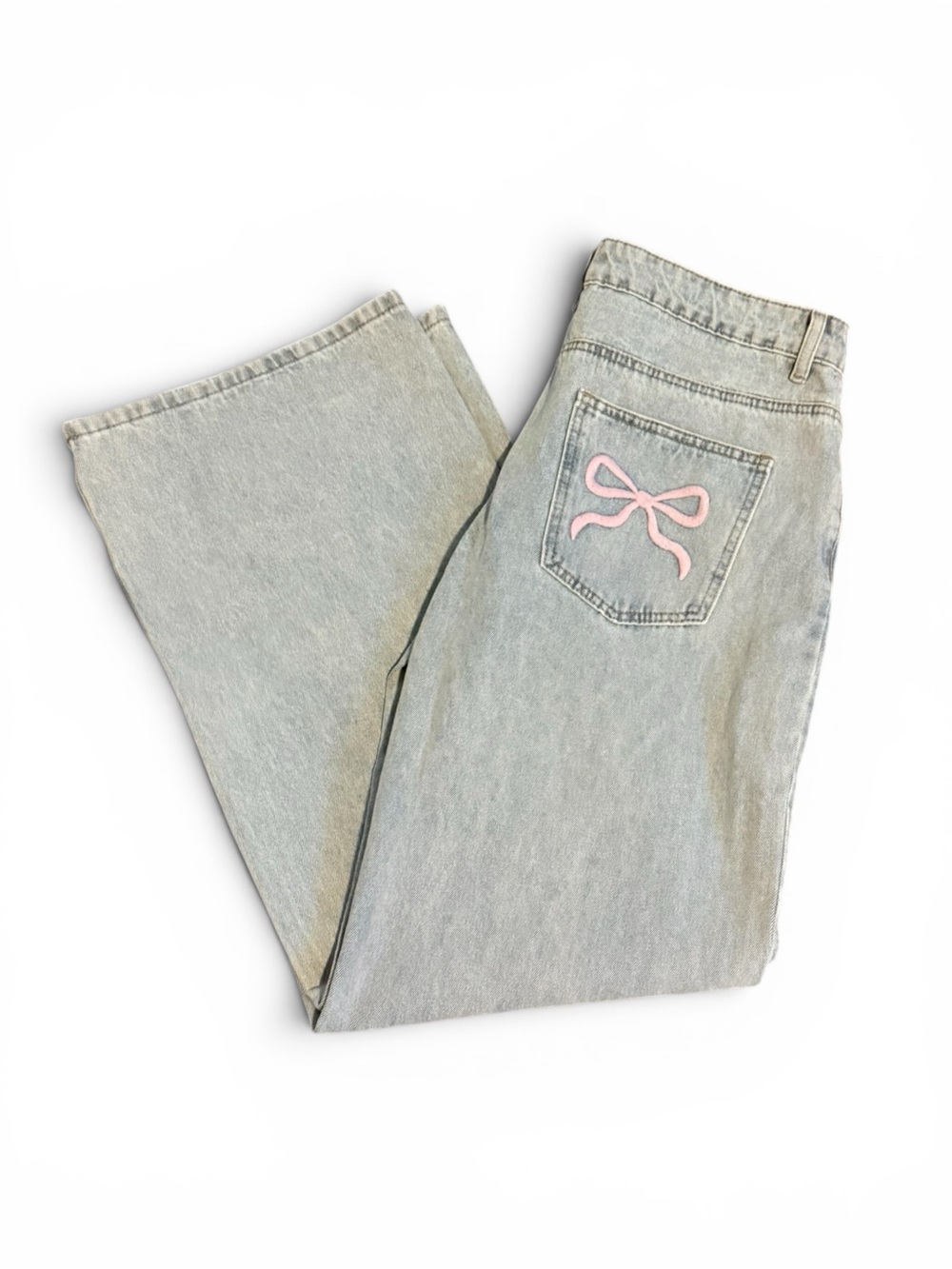 Edikted Light Wash Wide Leg Jeans with Pink Bow Pocket